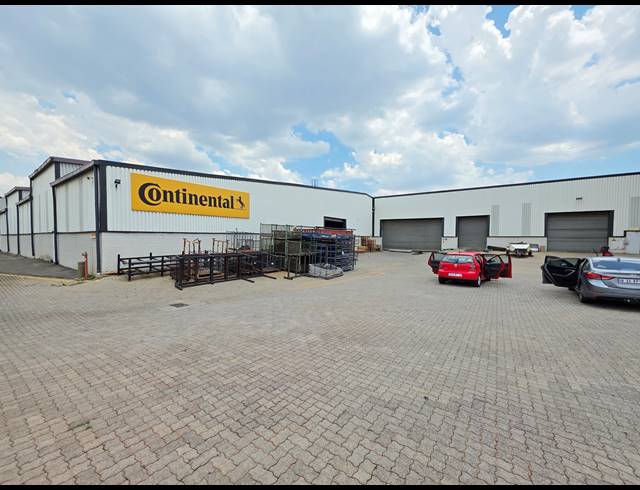 5,057M² WAREHOUSE FOR SALE IN CITY DEEP